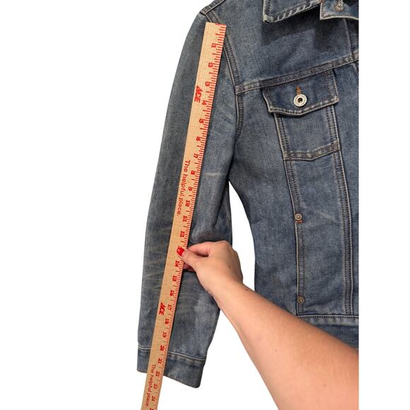 Guess Womans S Vintage y2k Denim Jean Jacket Button Front Medium Wash Blue EUC! - Picture 13 of 13